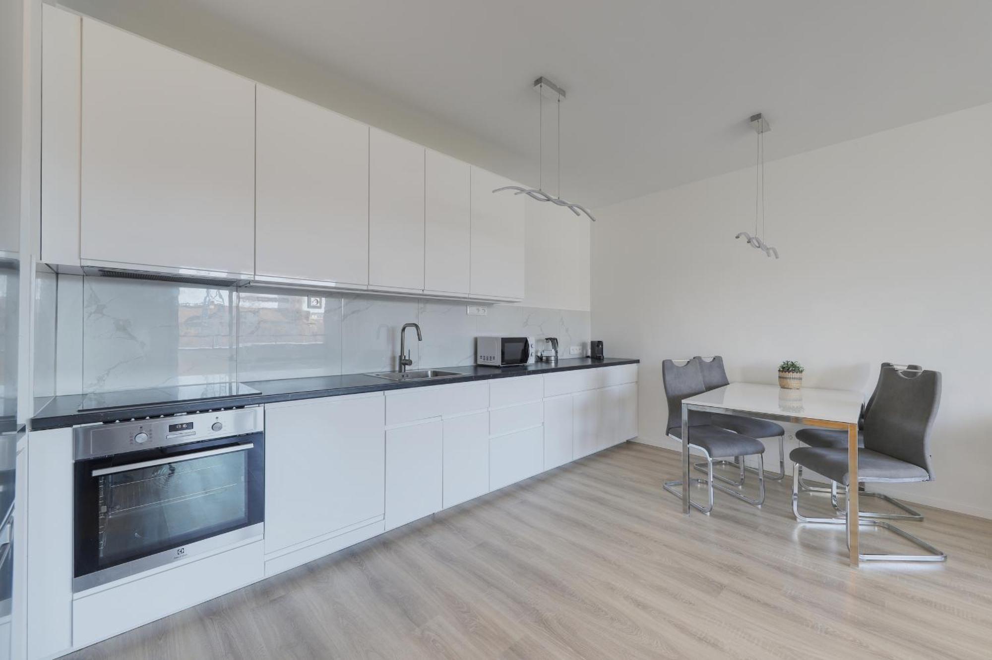 Bazova Apartment With Free Parking Bratislava Luaran gambar