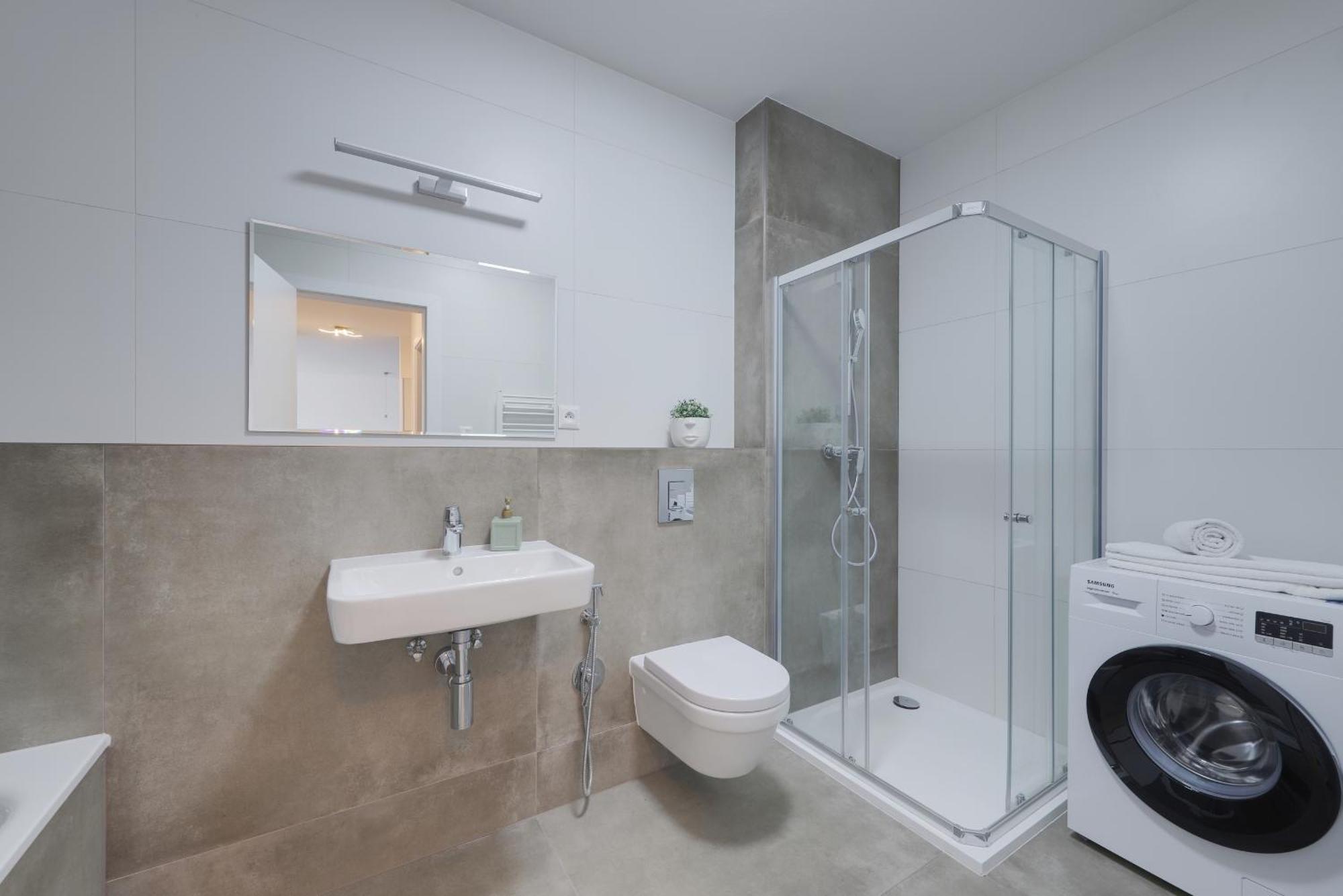 Bazova Apartment With Free Parking Bratislava Luaran gambar