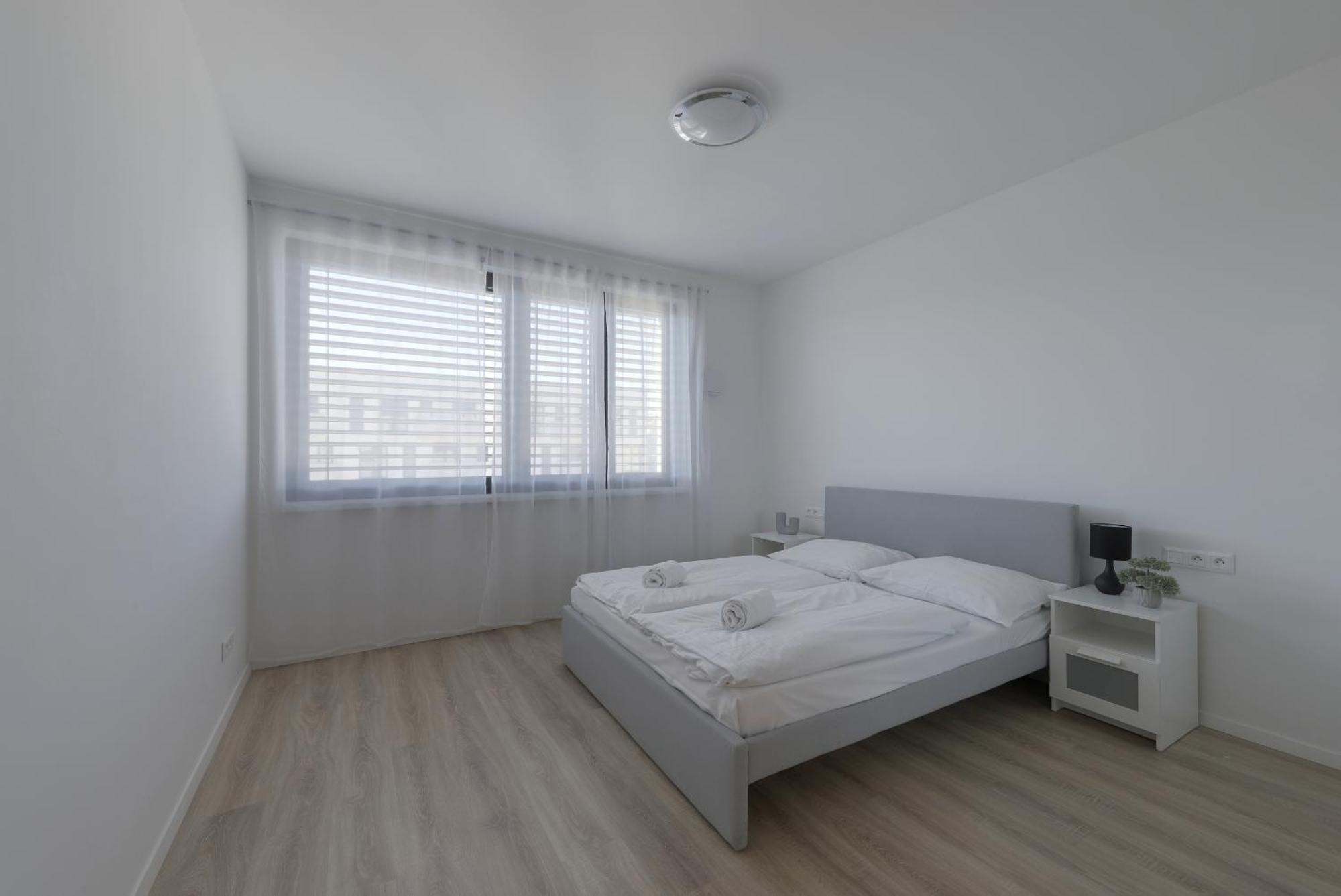 Bazova Apartment With Free Parking Bratislava Luaran gambar
